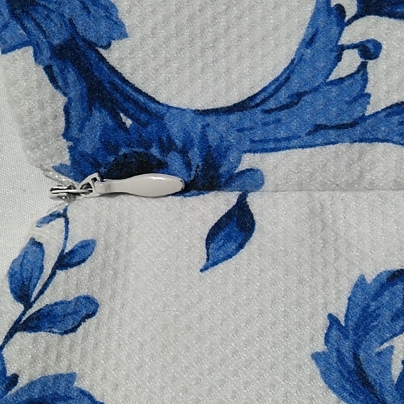 SALE! Forever 21 Essentials Peplum Top Sz.M Like New (BX86) - Picture 5 of 7